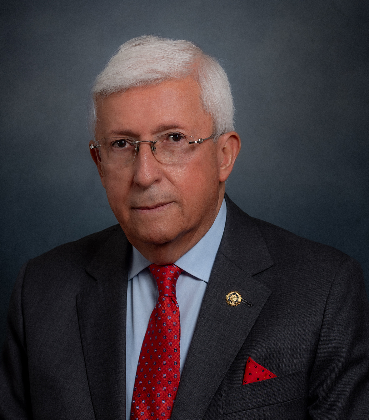 Gilberto Álvarez Ramírez Secretario General Image