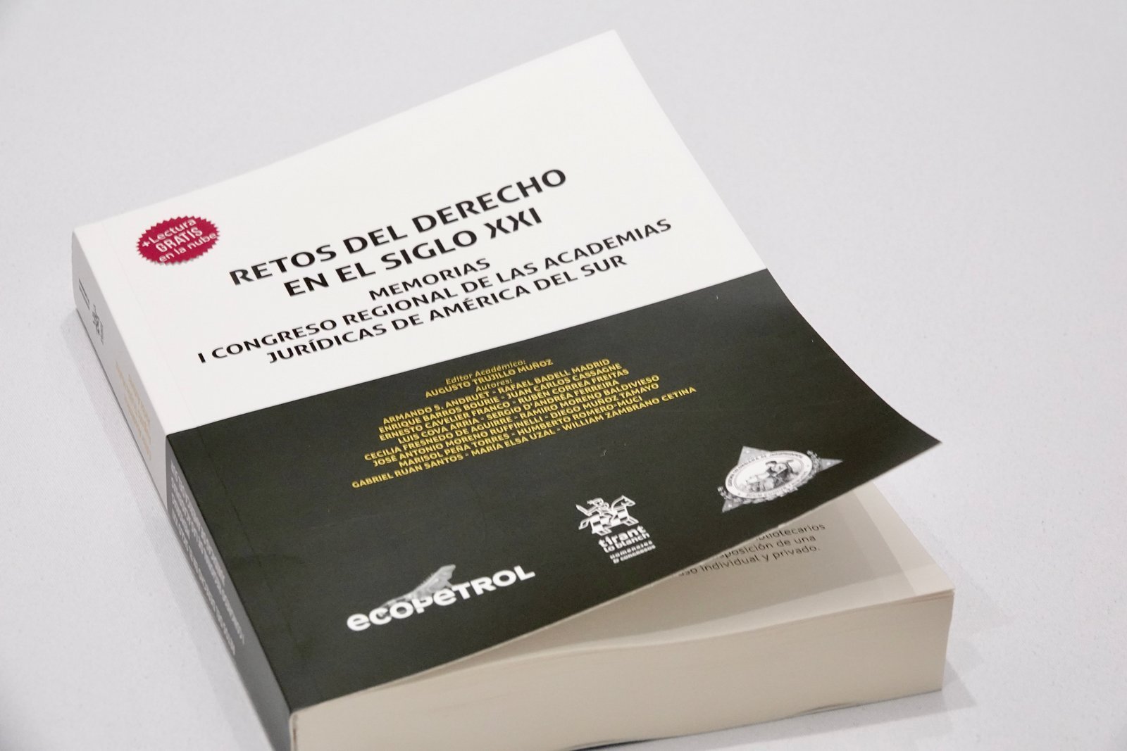Retos del Derecho